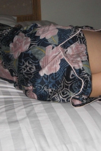 我上人妻之村长老婆[12P]