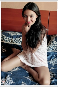 [12-01] 床上的混血少妇[10P]