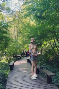 长腿女友户外露出[13P]
