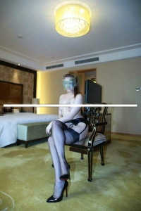 女下属放假都不回家,留下来给我宠幸[14P]