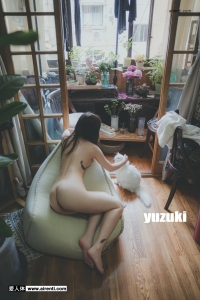 爱猫的居家女孩人体[37P]