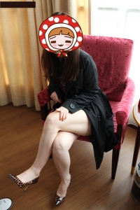 来沪谈生意，秘书小妮的确很尽兴[18P]