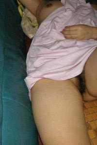 老婆在家不喜欢穿衣服，发出来分享[18P]