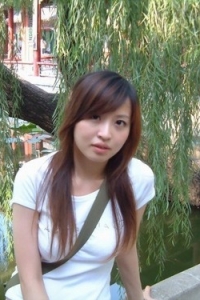 老婆闺蜜，口含避孕套说用她来上我可以吗?[12P]