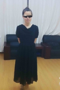 她叫阿婷，很有韵味的男人一看就想上的类型[12P]