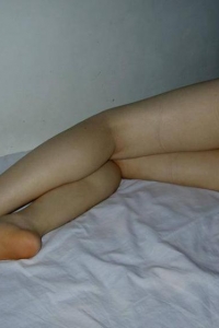 女友大长美腿，加上茂密的逼毛，满足一波狼友了[14P]