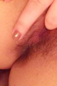 我女友乳头小小的很粉嫩，鲍鱼真性感诱人[16P]