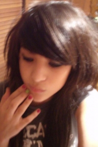 直接在包厢里和少妇玩，又是摸奶又是脱衣服的[18P]