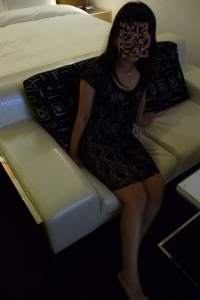 开美容院的妹子，现在是我的宠爱玩物[12P]