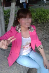 回乡带表嫂出来脱光看个够[12P]