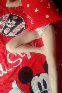 白白的修长美腿，冰清玉洁的女人真够水灵[12P]