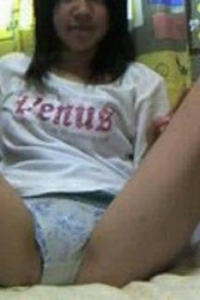 女友发春了，裤子都不穿毛多多的掰穴给我看，想做爱了![10P]