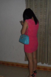 村长和大强老婆的一夜,先调教下淫逼再日入[10P]