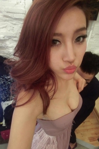 [02-16] 极品美女工作花絮[12P]